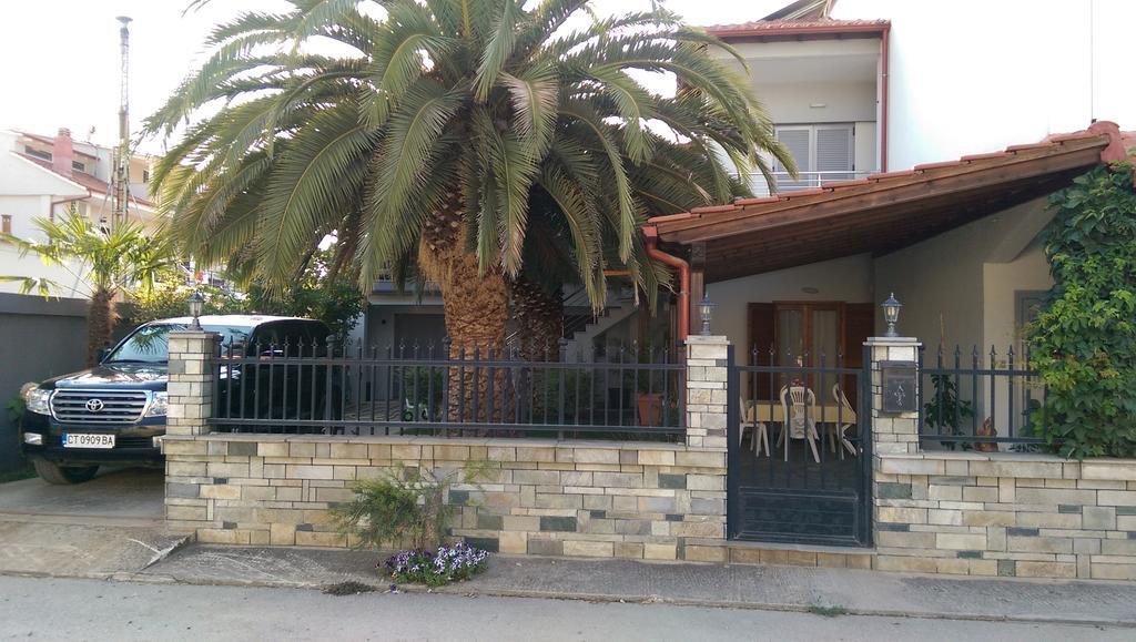 Aimilias Family Apartments Βρασνά Εξωτερικό φωτογραφία