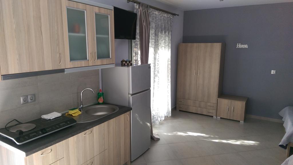 Aimilias Family Apartments Βρασνά Εξωτερικό φωτογραφία